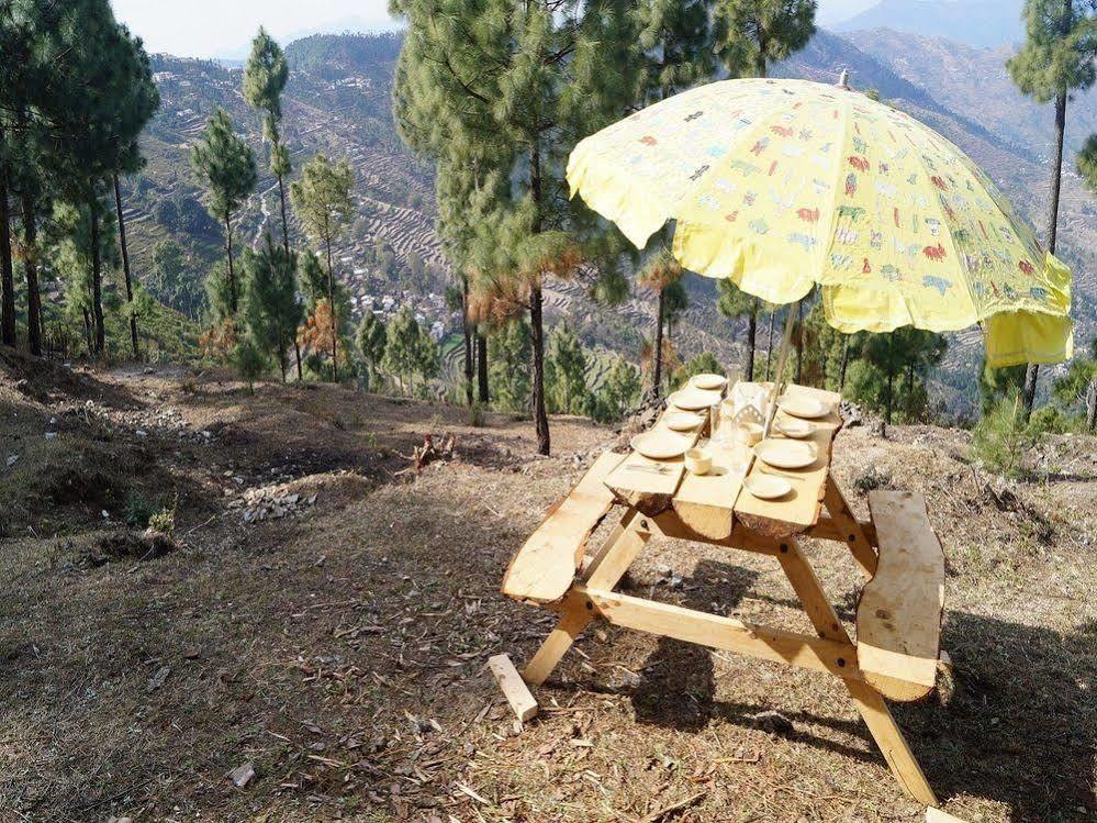 V Resorts Mumukshu Pauri Exteriör bild
