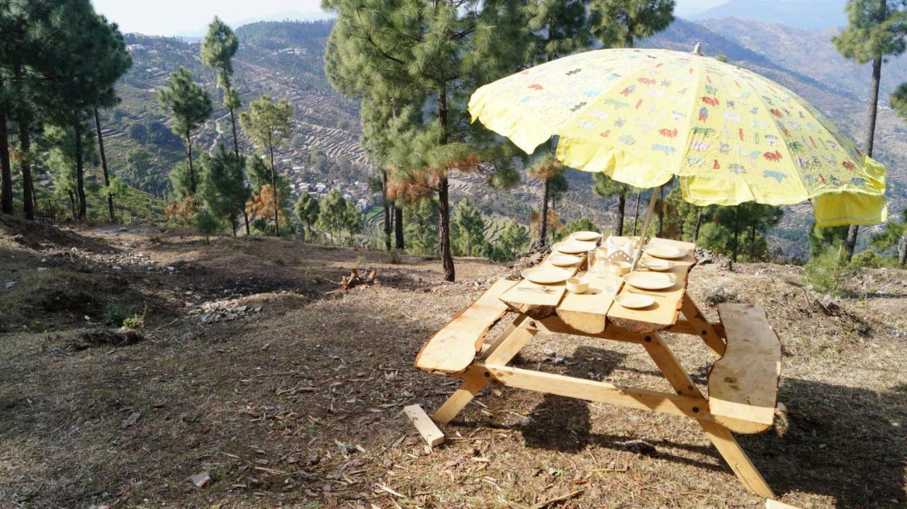 V Resorts Mumukshu Pauri Exteriör bild